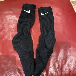 Black and white nike crew socks